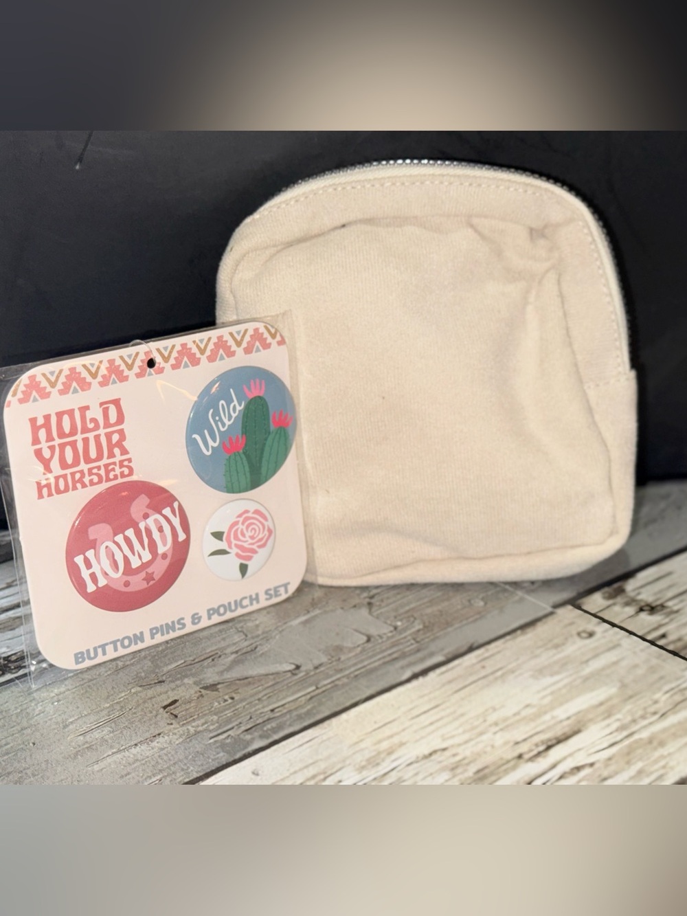 Button Pin & Pouch Set - Choose One !- NEW - Picture 5 of 5
